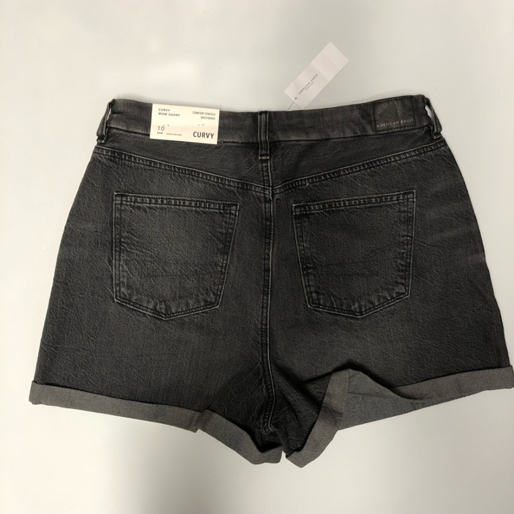 American Eagle Curvy Mom Short Super High Rise 10 Curvy